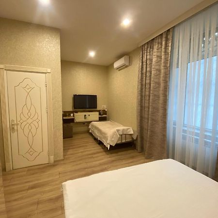 באקו Midcity Hotel מראה חיצוני תמונה