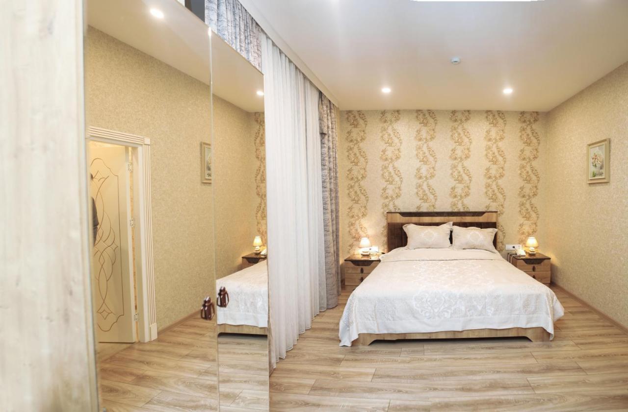 באקו Midcity Hotel מראה חיצוני תמונה