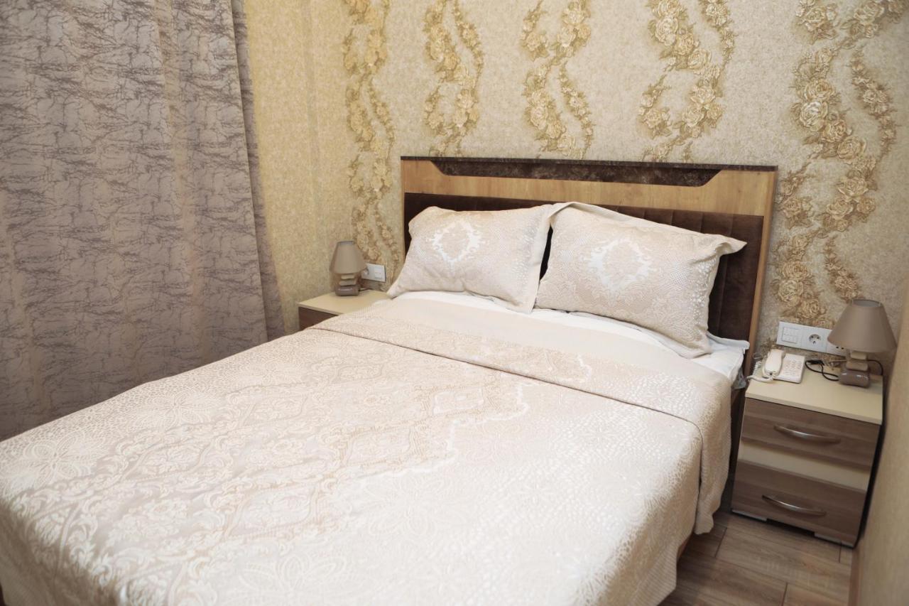 באקו Midcity Hotel מראה חיצוני תמונה