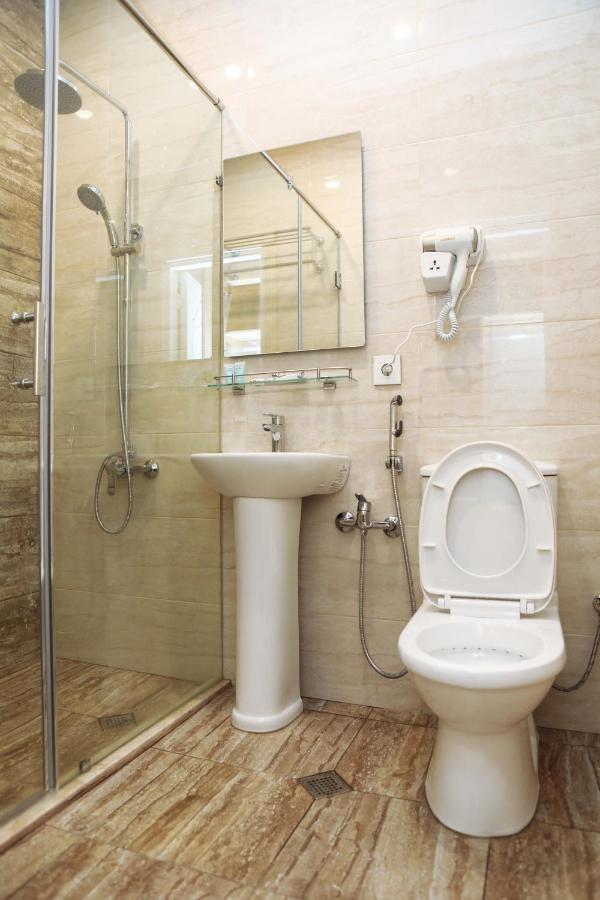 באקו Midcity Hotel מראה חיצוני תמונה