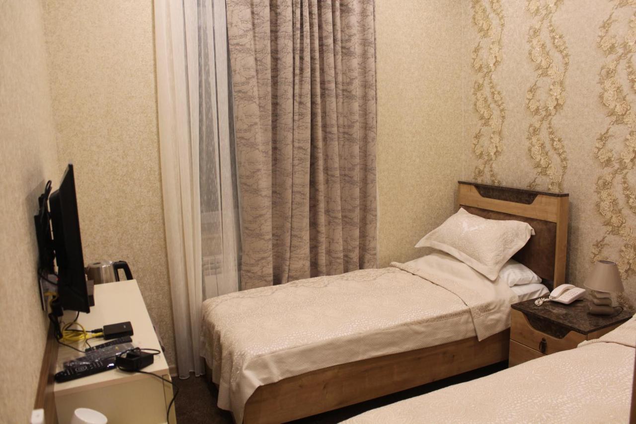 באקו Midcity Hotel מראה חיצוני תמונה