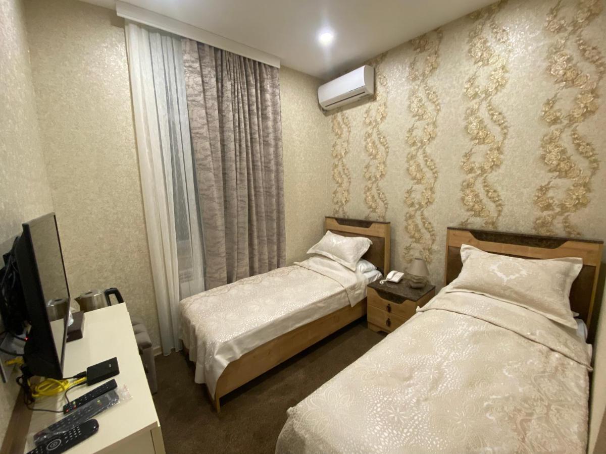 באקו Midcity Hotel מראה חיצוני תמונה